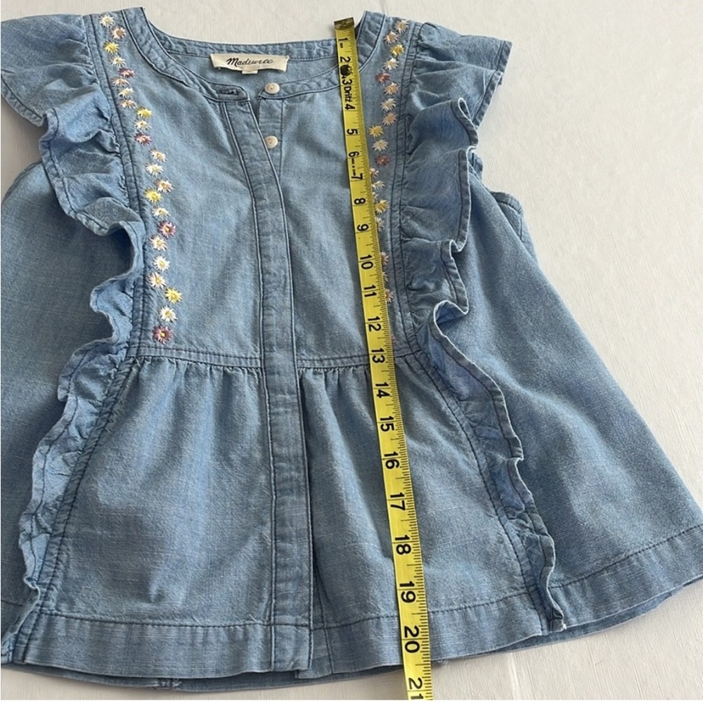 🩵 Madewell Floral Embroidered Denim ruffle top - Picture 6 of 8